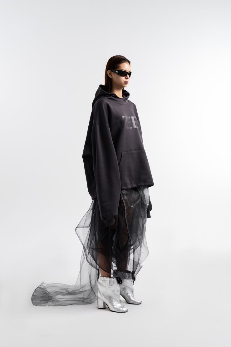 <L.e.e.y>의 'SOLUTION' 컬렉션 룩북