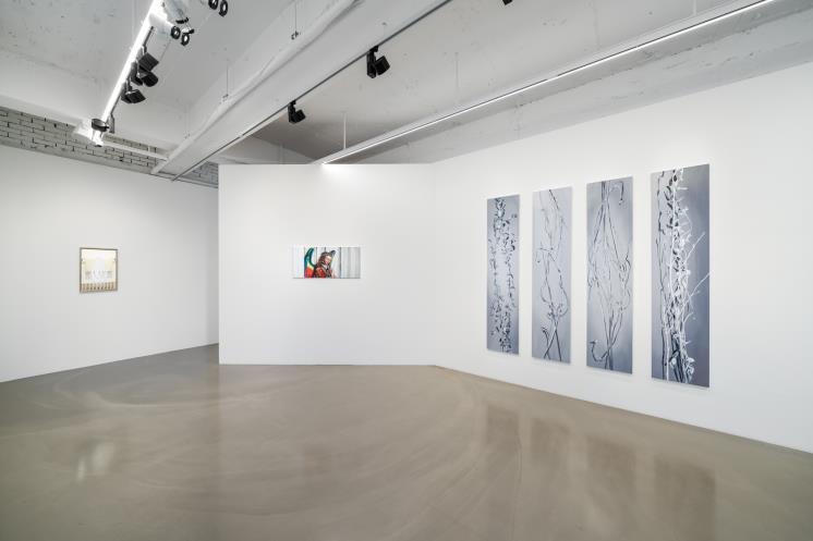 Installation view of 'The Flexible Boundaries' at Gallery Baton, Seoul, 12 Jan - 12 Feb, 2022 (5)