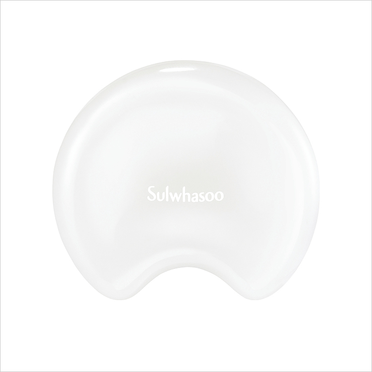 진설 백옥 마사저, 20만원, Sulwhasoo.