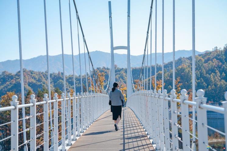 부항댐출렁다리