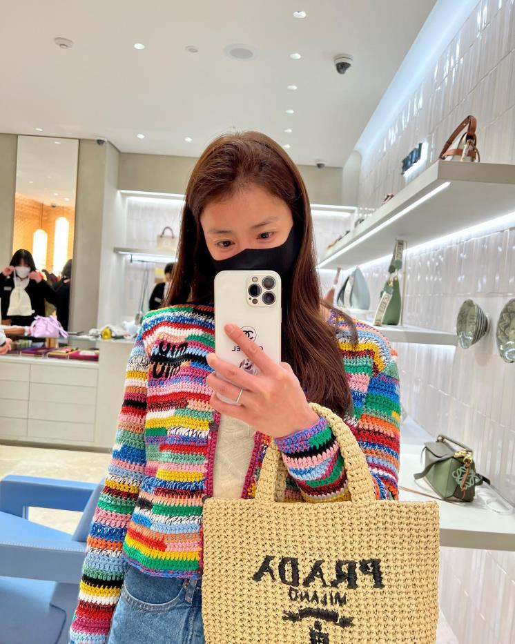 @leesiyoung38