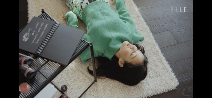 Nars x ELLE ″Dear. Darlling″ 영상 스틸 이미지
