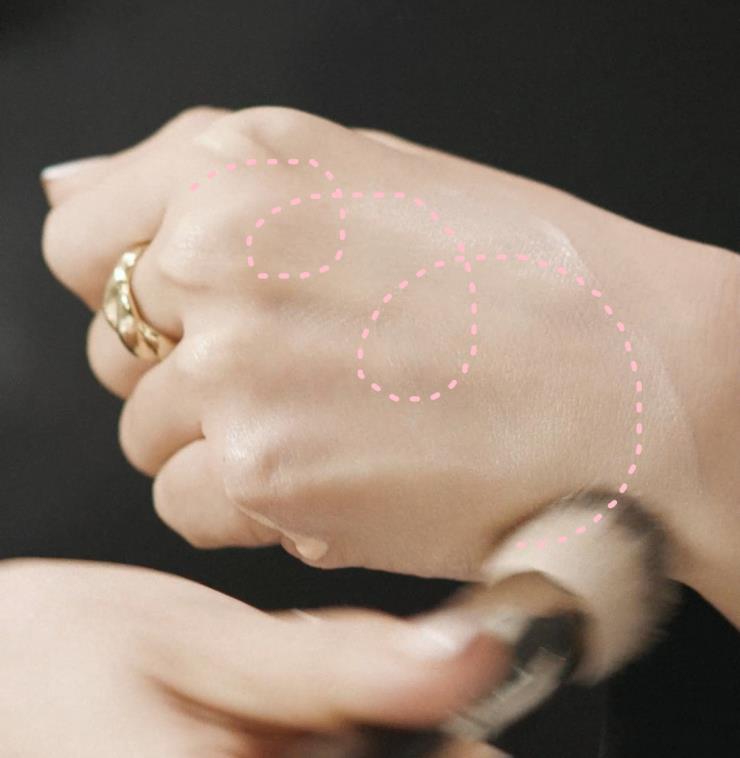 MAC 내셔널 아티스트, 김혜림의 노하우는 브러시를 둥글리듯 블렌딩 하는 것