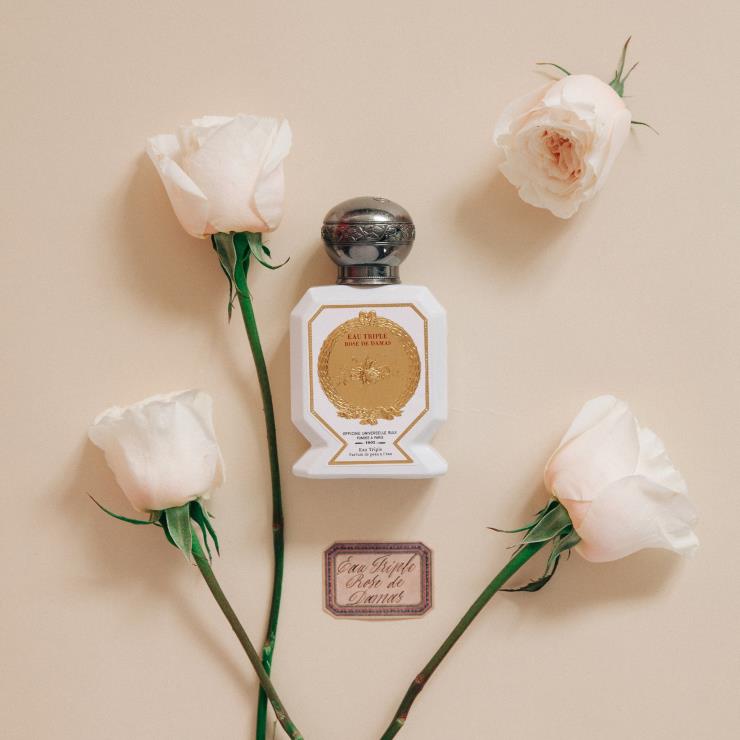  불리 1803 오 트리쁠 로즈 드 다마스크 - 진저, 장미, 베티버가 조화된 화사한 플로럴 계열 워터 베이스 향수. 75ml, 20만5천원