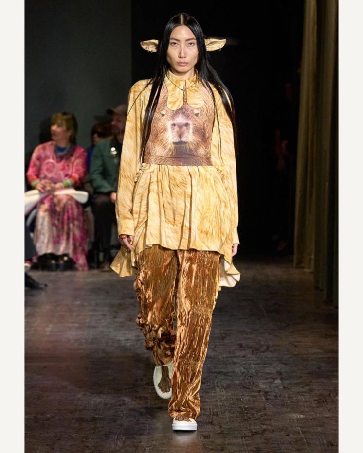 콜리나 스트라다 2023 F/W 컬렉션