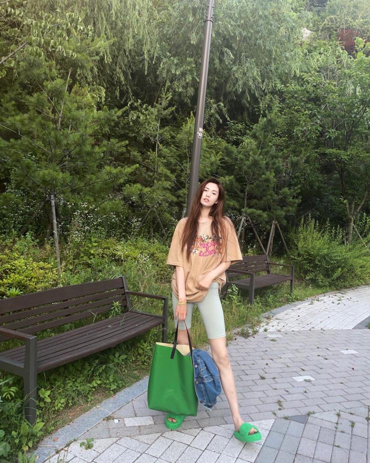@jin_a_nana