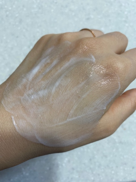 바르기 쉽고 흡수가 잘 됩니다