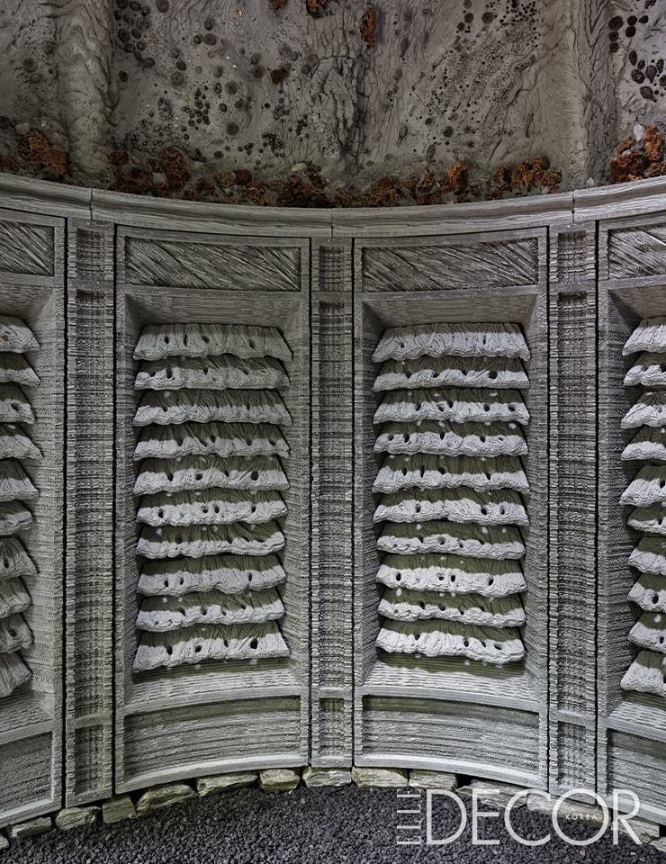쇼몽 성(Domaine de Chaumont sur Loire)에 영구 전시된 ‘Folie’(2018).