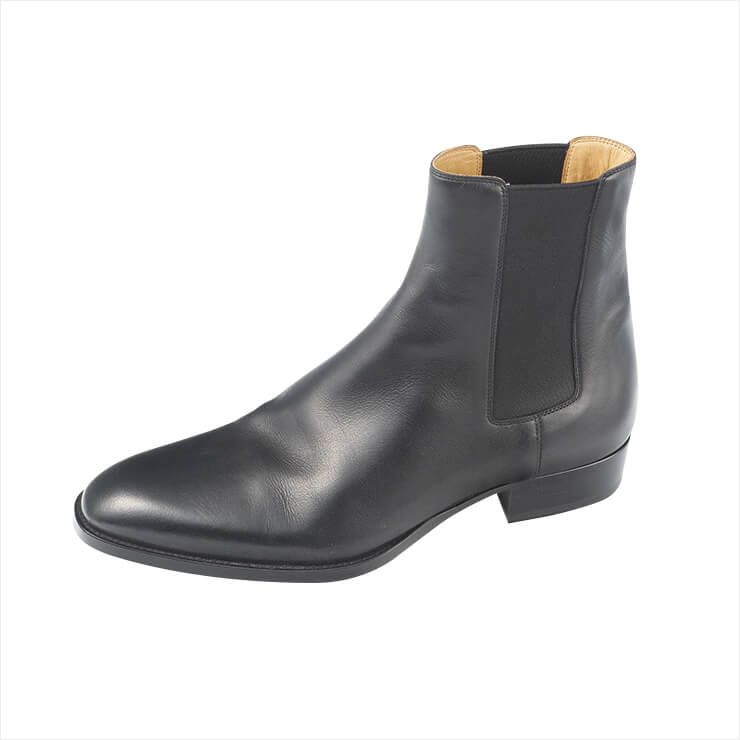 앵클부츠는 가격 미정, Sandro Homme.