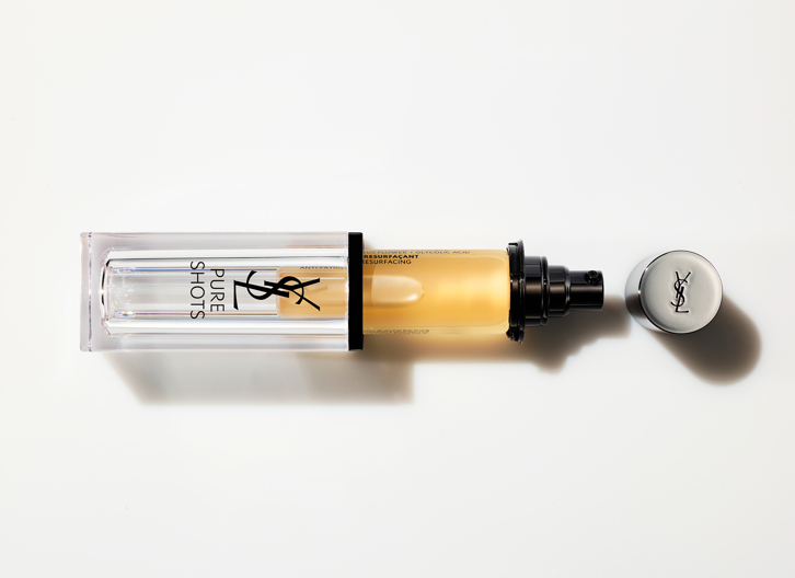 리필 가능한 에코 디자인으로 설계되었으며, 리필 사용 시 플라스틱 사용을 95%까지 줄일 수 있다. 