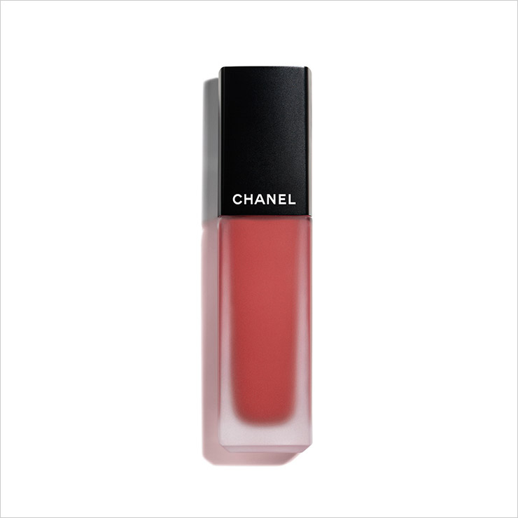 루쥬 알뤼르 잉크 퓨전, 840, 4만8천원. 모두 Chanel.