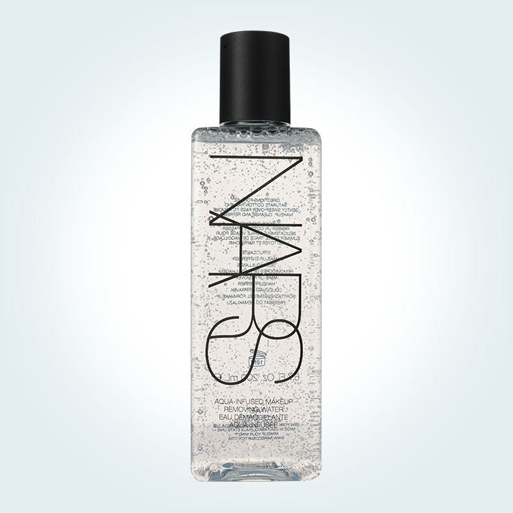 젤 타입의 클렌징 워터. 아쿠아 인퓨즈드 메이크업 리무빙 워터, 4만2천원, Nars.