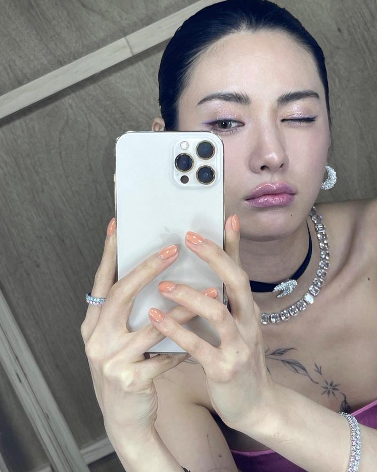 @jin_a_nana