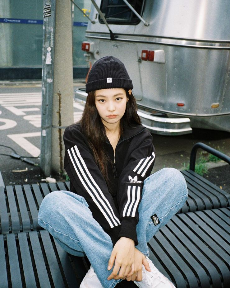 @jennierubyjane