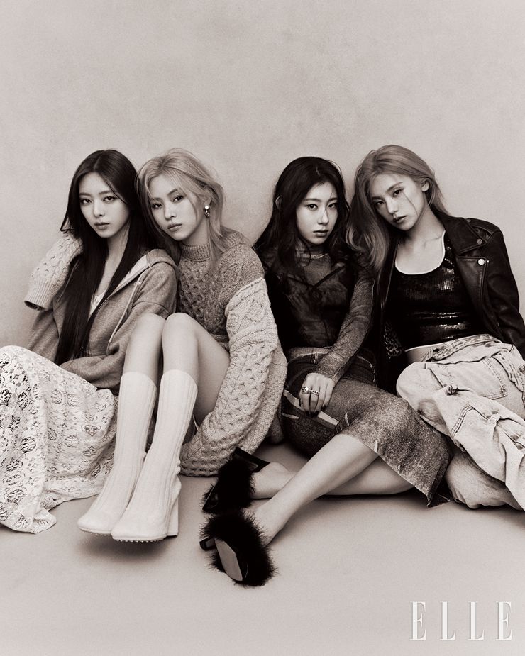  유나가 입은 레이스 드레스와 후디드 재킷, 부츠는 모두 Celine by Hedi Slimane. 류진이 입은 벌키한 니트와 쇼츠, 니트 부츠, 이어링은 모두 Bottega Veneta. 채령이 입은 보디수트와 그레이 톱, 레이어드한 캐미솔 톱, 미디스커트와 블랙 뮬은 모두 Maison Margiela. 실버 링은 모두 Chrome Hearts. 예지가 입은 바이커 재킷은 Golden Goose. 시퀸 장식의 톱은 Sandro. 데님 팬츠는 We11done.