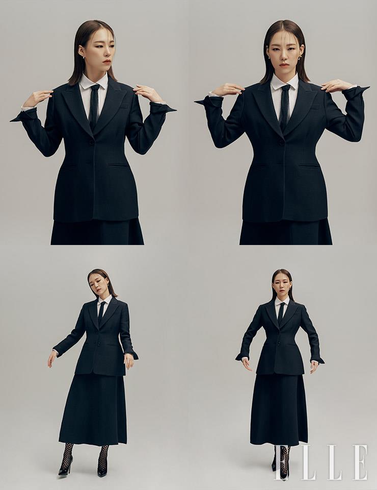 .자켓, 셔츠, 타이, 스커트 모두 Dior.