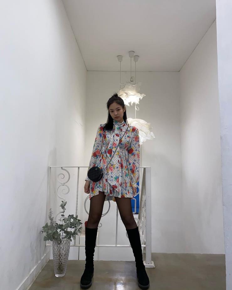 @jennierubyjane