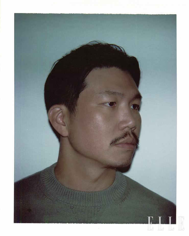 허재영 1981년생. 런던 세인트 마틴에서 그래픽디자인을 전공했다. 자동차 문화 브랜드 피치스(Peaches)의 크리에이티브 디렉터, 아티스트 티보 에렘과 장 줄리앙의 에이전트, 라이프스타일 브랜드 누누 디렉터 등으로 활동하며 지난해 갤러리 WWF를 개관했다. 