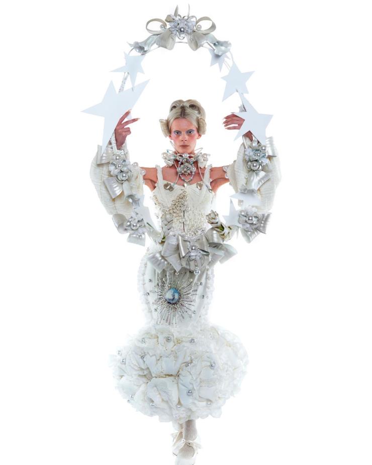 <EVE collection>의 Look 4 사진 디지털 ver.