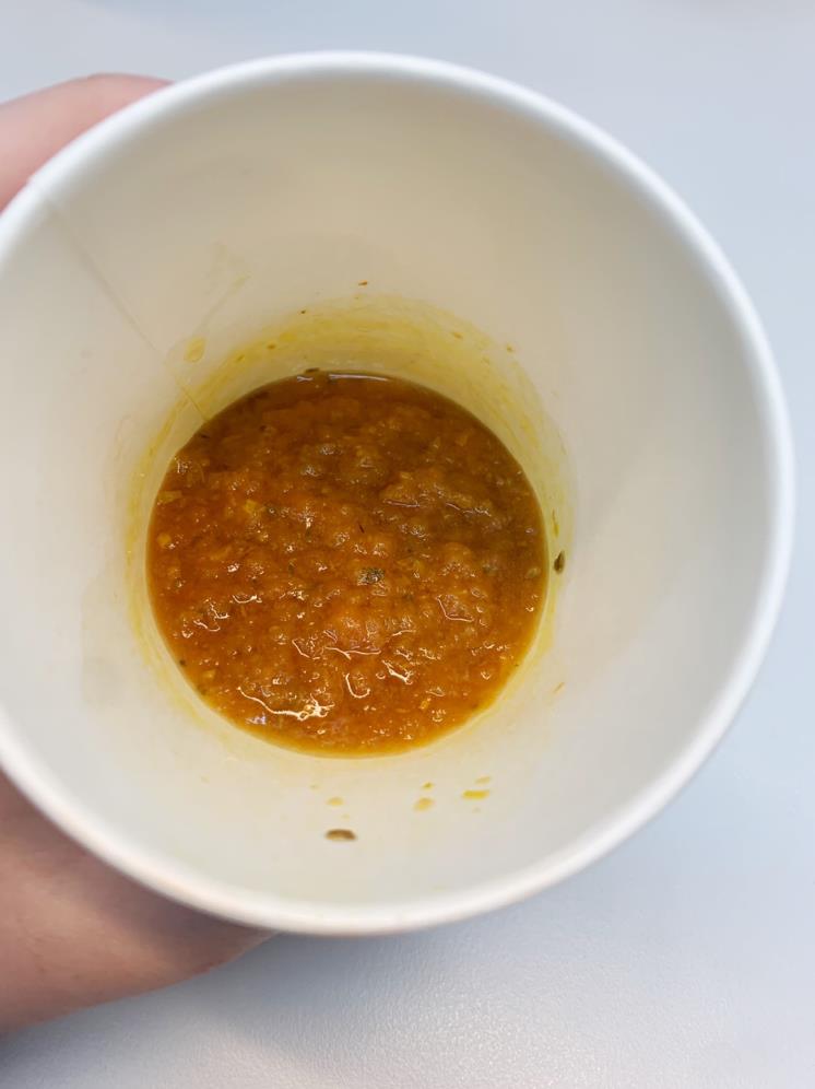 양은 종이컵 반잔 정도. 비주얼이 그리 좋지는 않은 편. 개인적으로 토마토 스프보다 버섯 스프가 맛있었어요.