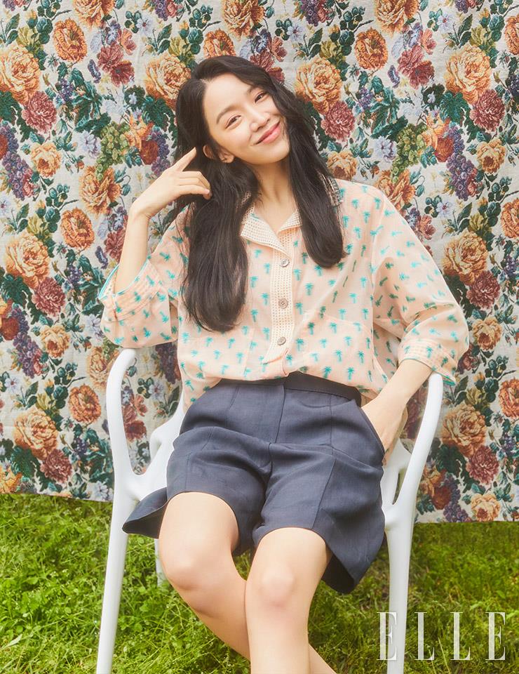 패턴 셔츠, 리넨 혼방 팬츠 모두 래트.