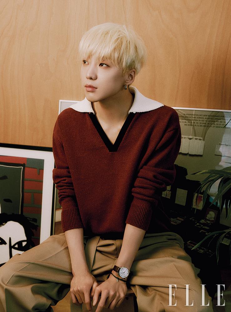 니트는 Jil Sander. 팬츠는 스타일리스트 소장품.