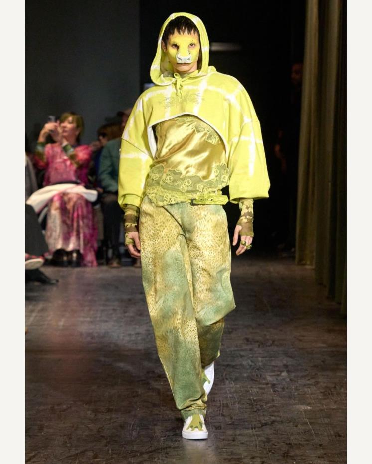 콜리나 스트라다 2023 F/W 컬렉션