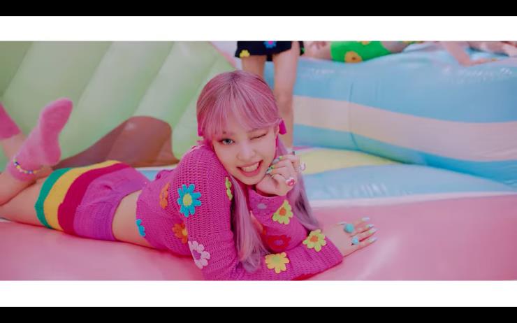 BLACKPINK - 'Ice Cream (with Selena Gomez)' M/V