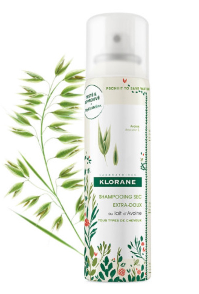 비 맞은 직후에 사용하기 좋은 오트밀크 볼륨 픽서 드라이샴푸. 1만원대, Klorane.