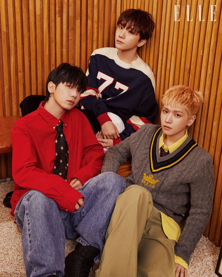 재현이 입은 톱과 타이는 모두 Polo Ralph Lauren. 팬츠는 Boss. 슈즈는 Timberland. 운학이 입은 톱은 Inscrire. 이너 웨어 셔츠는 Polo Ralph Lauren. 팬츠는 Greg Lauren. 슈즈는 Off-White™. 리우가 입은 톱과 셔츠는 모두 Polo Ralph Laruen. 팬츠는 Loewe. 타이는 Brooks Brothers.  