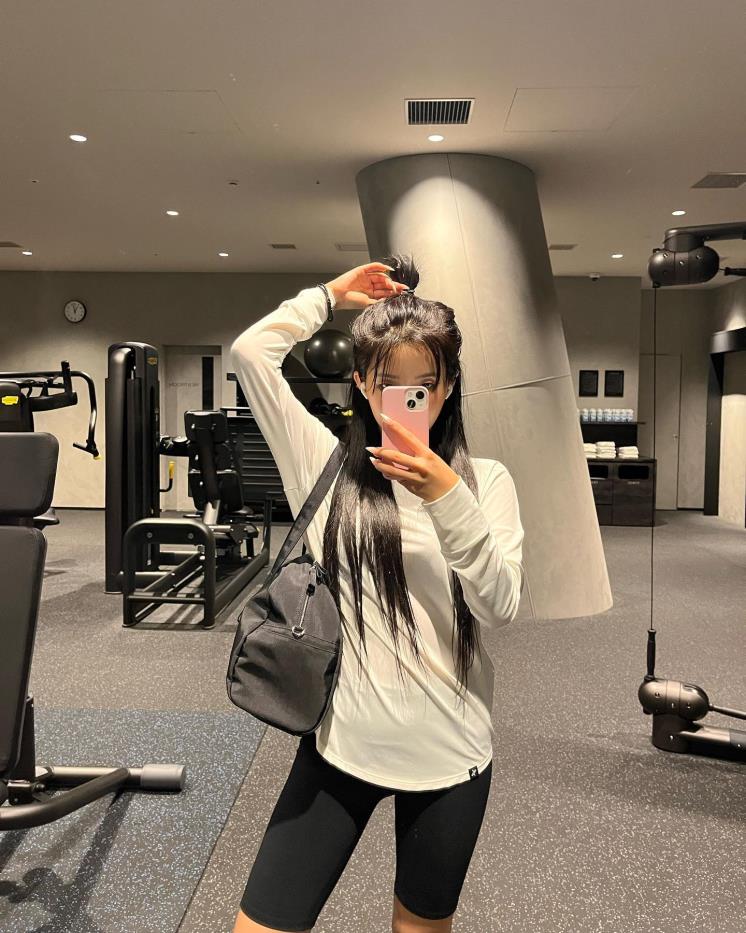 @tiny.pretty.j