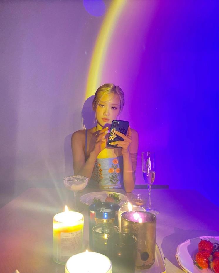@roses_are_rosie