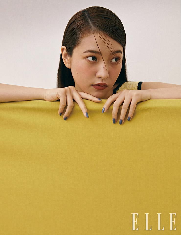 니트 롱 드레스는 Ganni. 