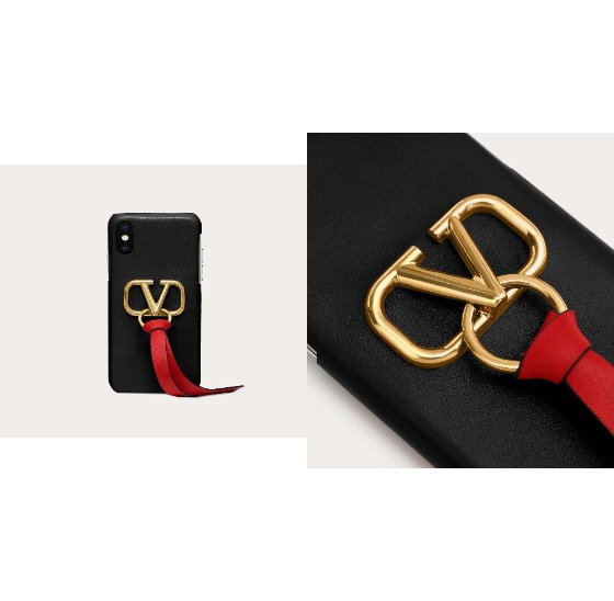 송아지 가죽 소재의 Vring 아이폰 X 케이스는 55만원, Valentino Garavani.