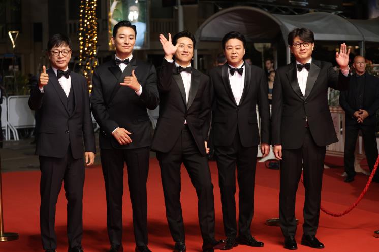 영화 <탈출: 프로젝트 사일런스> 김용화 감독, 주지훈, 이선균, 김희원, 김태곤 감독