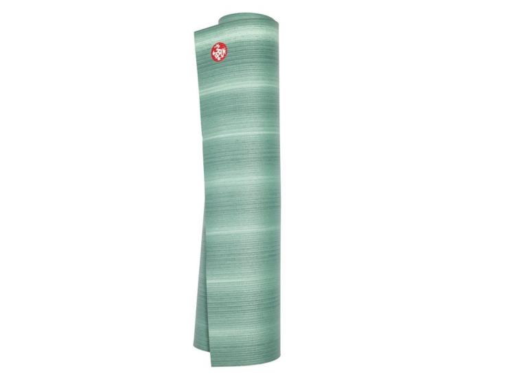 요가 매트는 18만9천원, Manduka