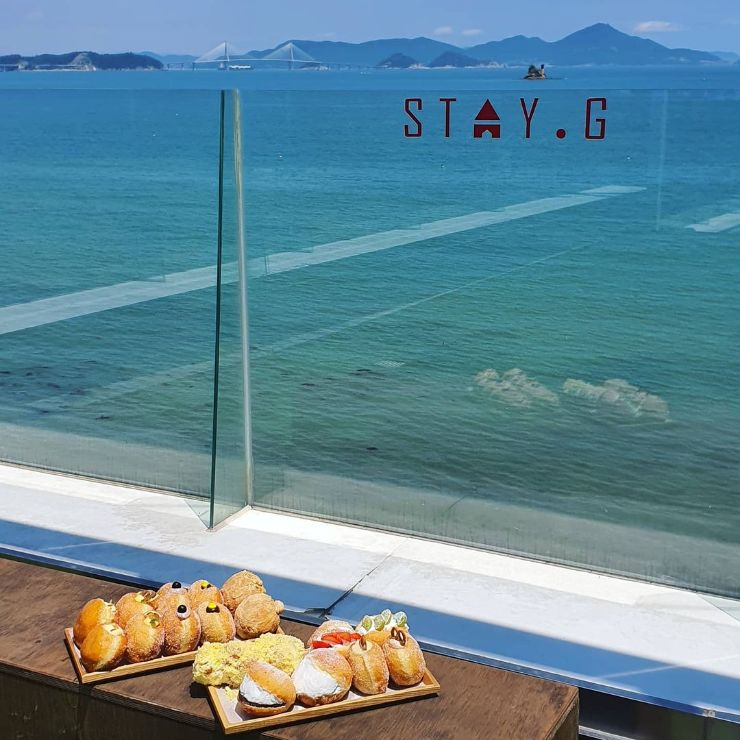 INSTAGRAM @cafe_stay.g
