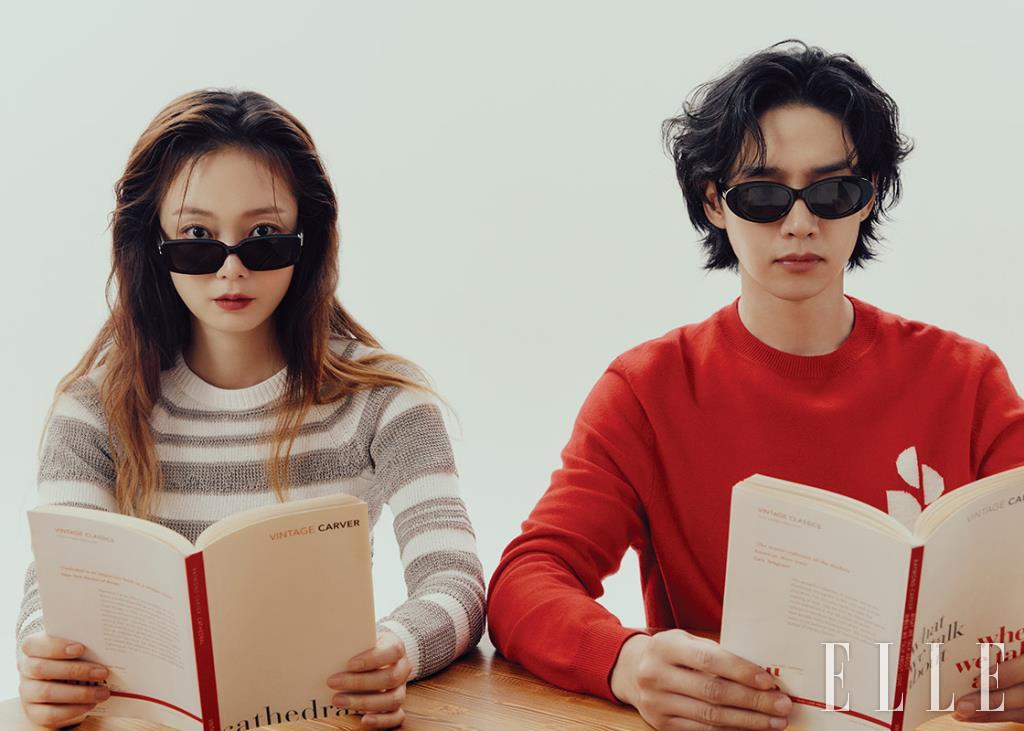 전소민이 입은 스트라이프 니트는 Bally. 선글라스는 Gentle Monster. 박성훈이 입은 레드 니트는 Isabel Marant Homme. 선글라스는 Le Specs by Optical W.