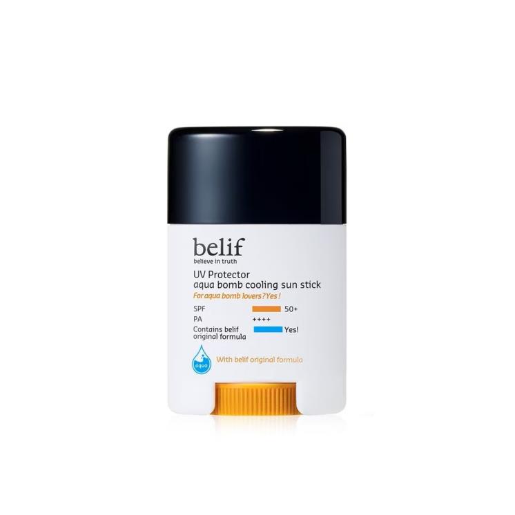 빌리프 UV 프로텍터 아쿠아밤 쿨링 선스틱 SPF50+ ++++ - 바를 땐 젤처럼 시원하고 곧 보송해져 끈적이지 않으며 백탁 현상이 없는 휴대가 편한 스틱. 14g 3만2천원.  
