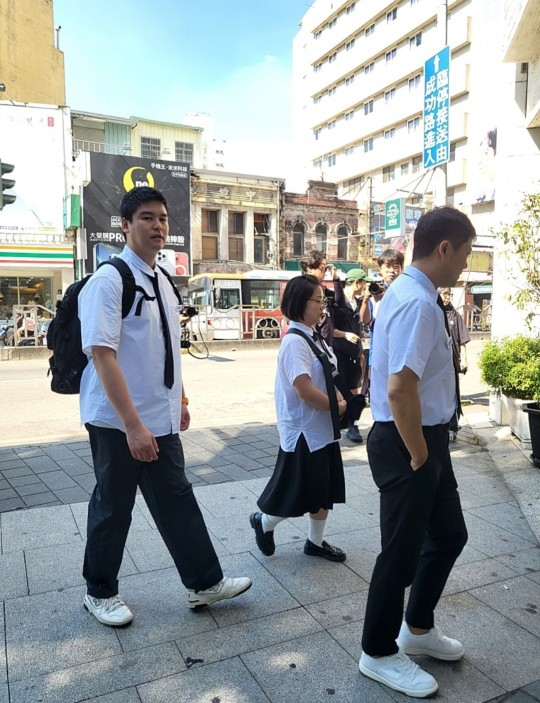 대만에서 포착된 '팜유라인' 전현무와 박나래, 이장우