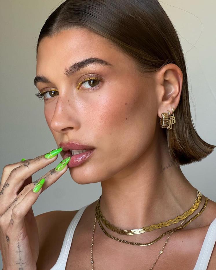 @haileybieber