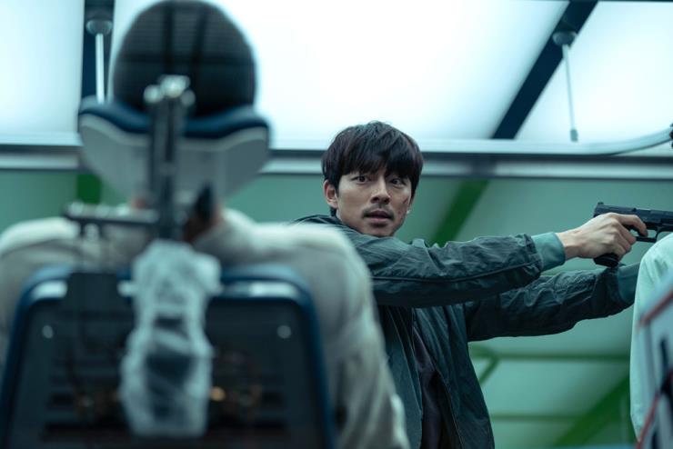 영화 <서복> 스틸 이미지