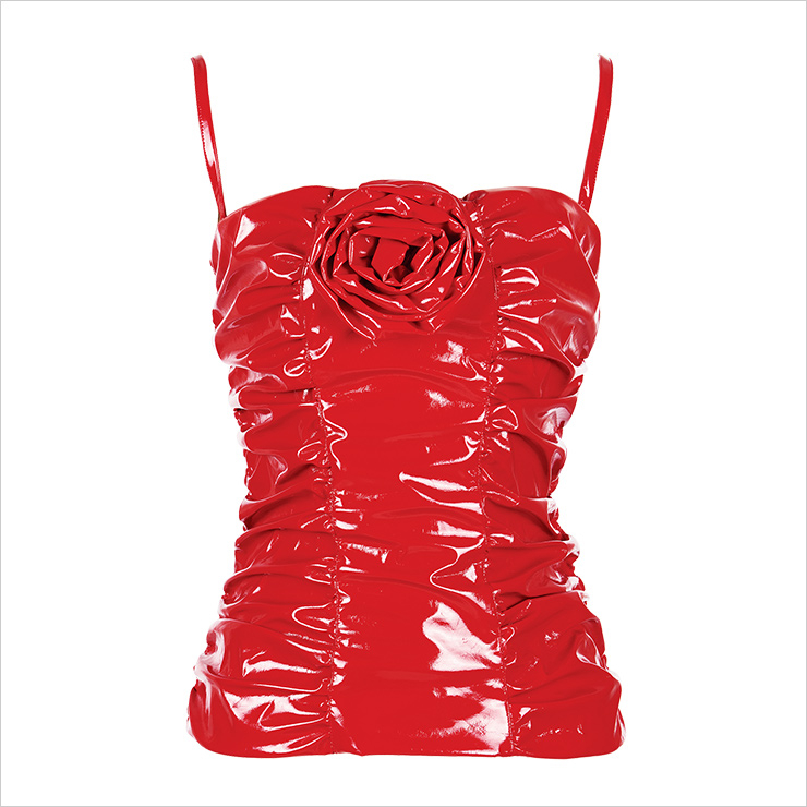 레드 페이턴트 레더 톱은 2백38만원, Blumarine.