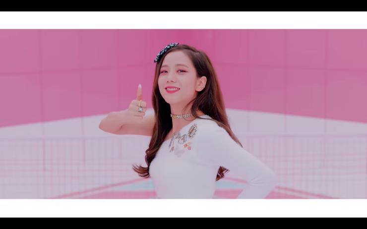 BLACKPINK - 'Ice Cream (with Selena Gomez)' M/V