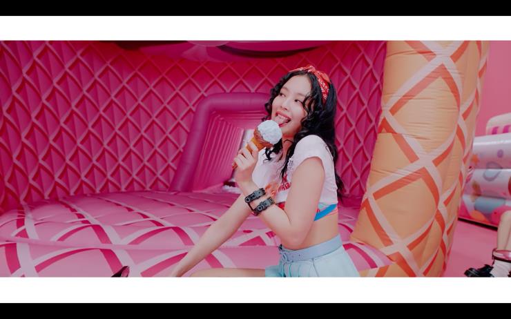 BLACKPINK - 'Ice Cream (with Selena Gomez)' M/V