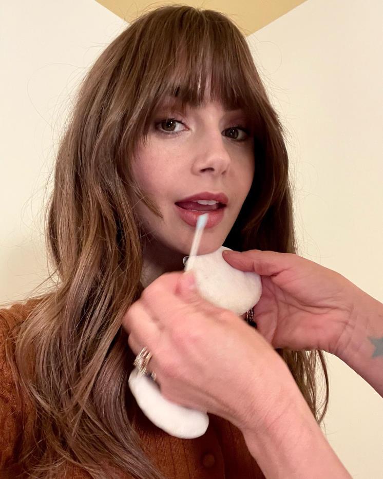 @lilyjcollins