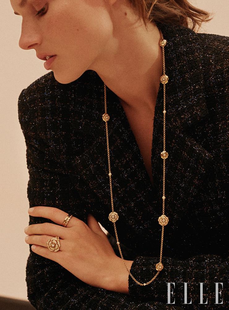 ‘코코 크러쉬’ 컬렉션과 ‘까멜리에’ 컬렉션의 믹스매치.