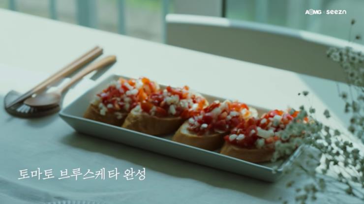 모두 ‘AOMGOFFICIAL’ 유튜브 영상 캡쳐