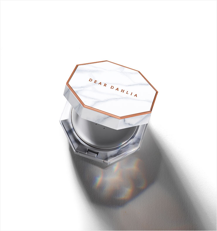 스킨 파라다이스 퓨어 모이스처 쿠션 파운데이션, 3만8천원, Dear Dahlia.