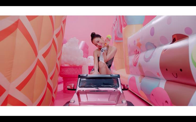 BLACKPINK - 'Ice Cream (with Selena Gomez)' M/V
